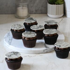 Chocolate Cupcakes with Marbled Chocolate Discs