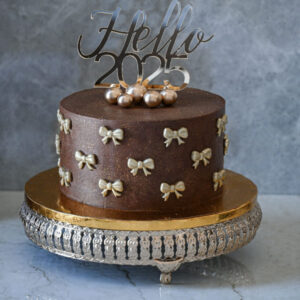 New Year’s Bow Cake