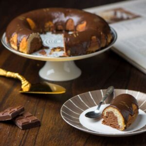Marble ring cake